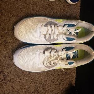 Nike air max international 88